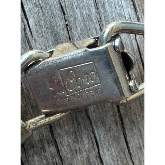 Coro Choker Necklace 15 inch Gold Tone C Link  Pegasus - Picture 4 of 5